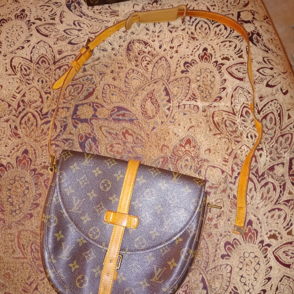 Louis Vuitton pocket book